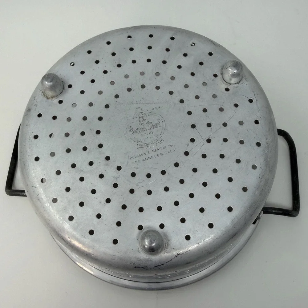 DO NOT PURCHASEVintage Royal Chef Aluminum Colander USA Strainer Farmhouse Rusti